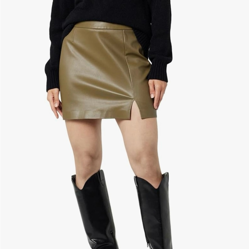 Chic Olive Mini Skirt